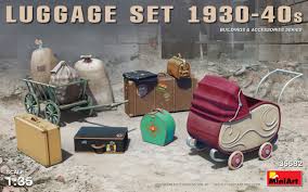 MiniArt 35582 luggage set 1930-40s