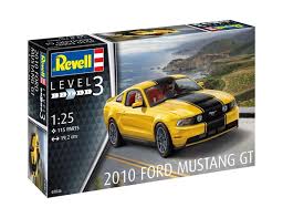 revell 07046 2010 Ford Mustang GT