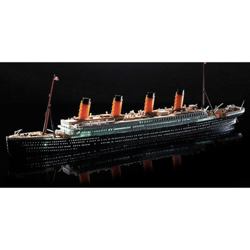 Academy 14220 R.M.S Titanic + Led set