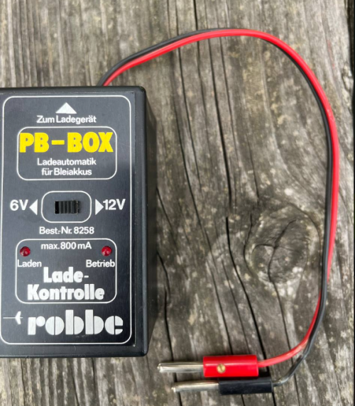 Robbe 8258 Lade-Kontrolle PB-Box