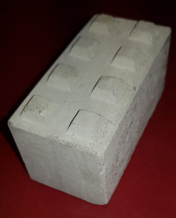 Betonblock 4x2 losse mal om zelf met fijn beton te gieten